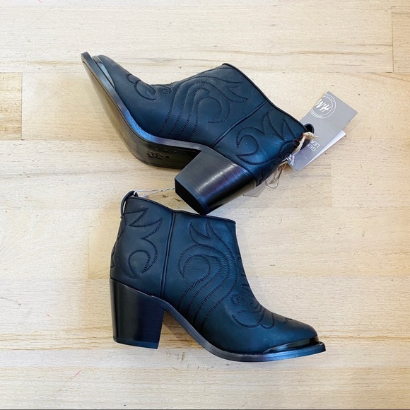 H&M black cowboy ankle boots NWT - Picture 3 of 6